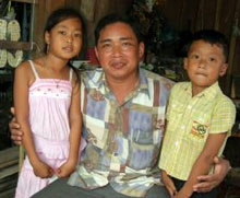 Seng Sophat and his children